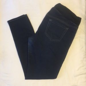 Liz Lange Skinny Maternity Jeans